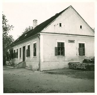 1940-Deutsch-Schuetzen-Alte-Volksschule-2