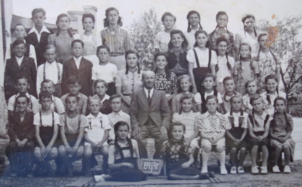 1947-Deutsch-Schuetzen-VS-Schulklasse-1
