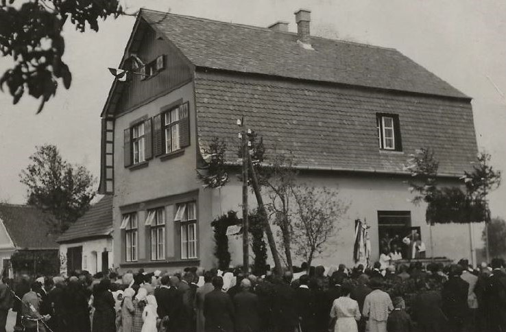 1933-Edliitz-4--Einweihung-der-Volksschule---Kopie.jpg